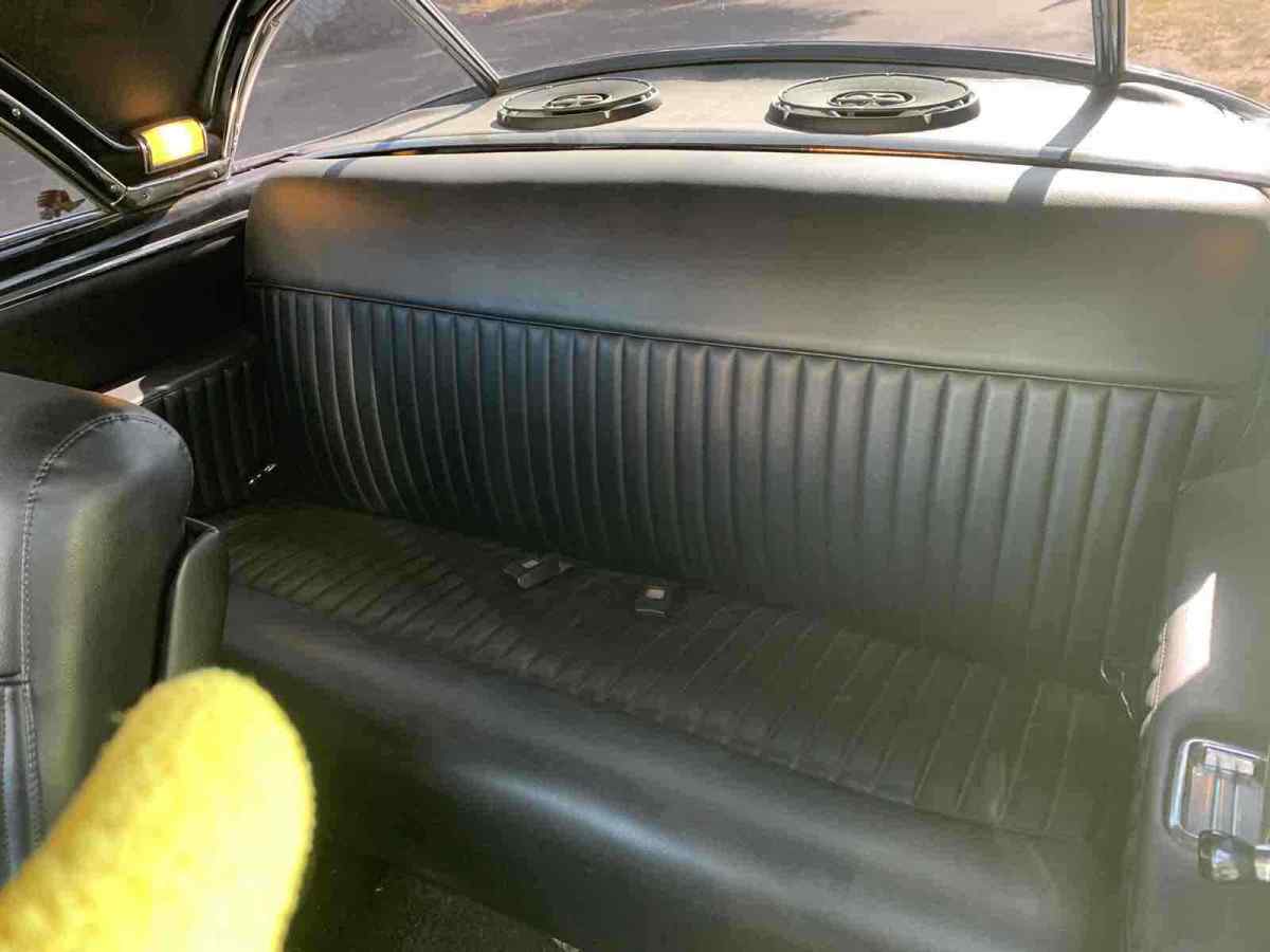 1951 Chevrolet Bel Air deluxe 2dr hardtop - photo 8