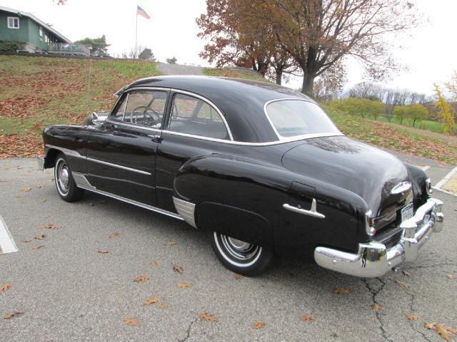 1951 Chevrolet Bel Air/150/210 2 Door sedan - photo 2