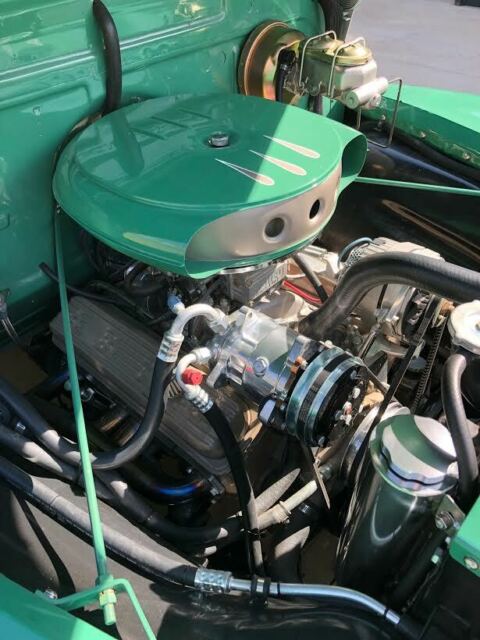 1951 Chevrolet Suburban - photo 11