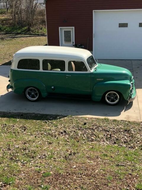 1951 Chevrolet Suburban - photo 3