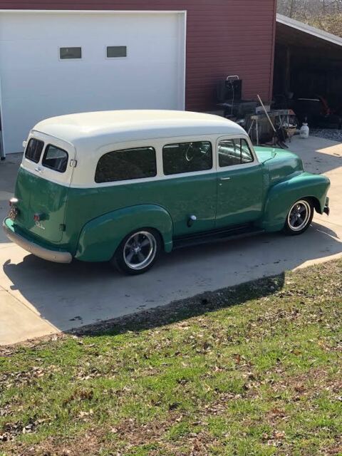 1951 Chevrolet Suburban - photo 4