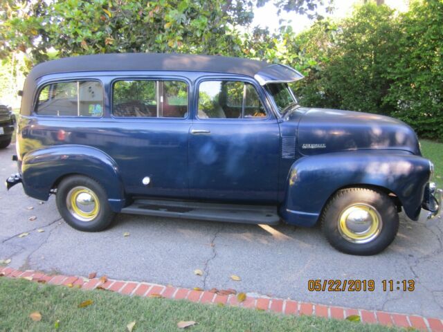 1951 Chevrolet Suburban - photo 2