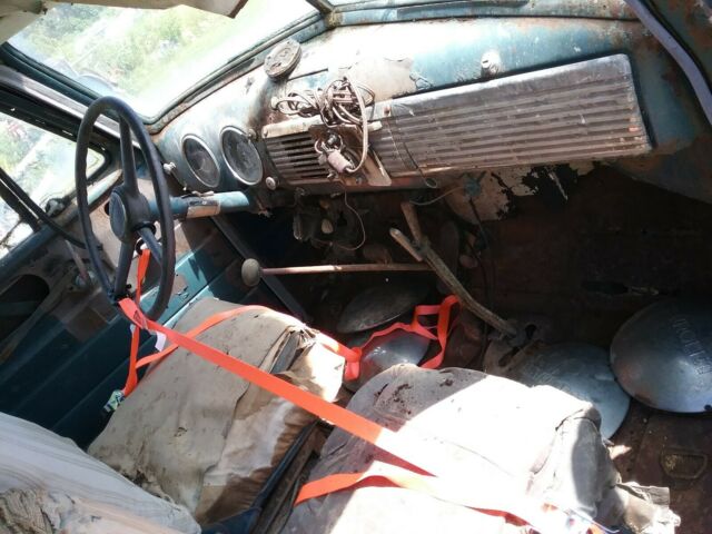 1951 Chevrolet Suburban - photo 7
