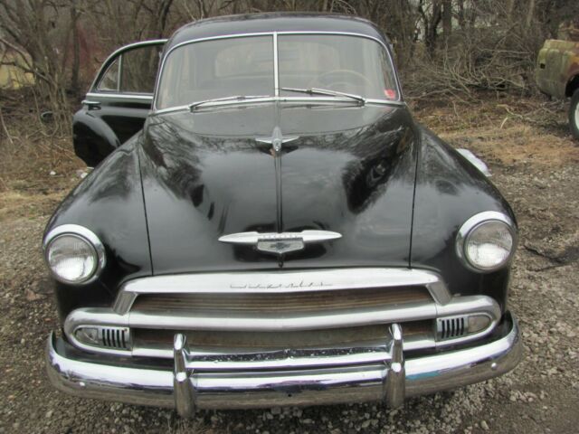 1951 Chevrolet deluxe - photo 2