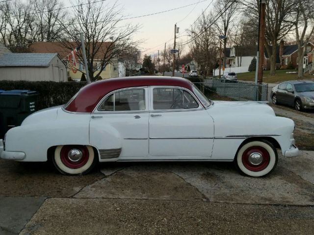1951 Chevy Deluxe Sedan White w/ Red top (STARTS RIGHT UP) updated pics 1951 Chevrolet Deluxe