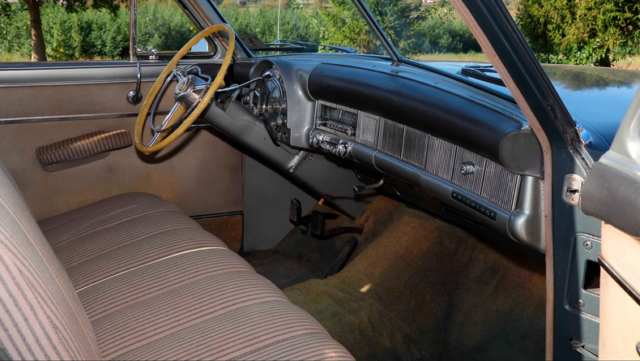 1951 Chrysler Windsor 2 DOOR CLUB COUPE - photo 10