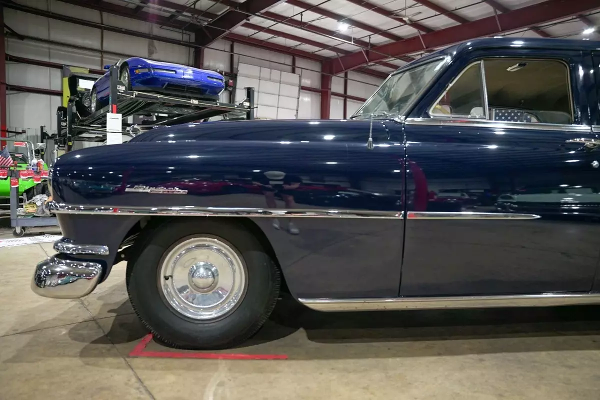 1951 Chrysler Windsor Deluxe - photo 3