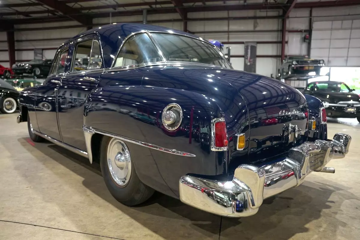 1951 Chrysler Windsor Deluxe - photo 6