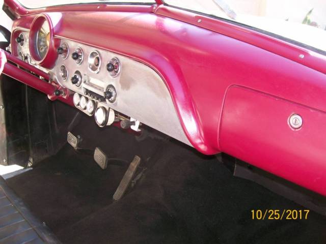 1951 Ford Custom 2DR - photo 6