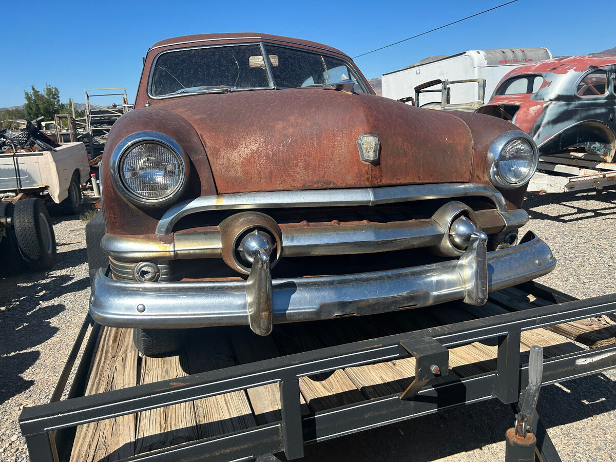 1951 Ford Crestline - photo 2