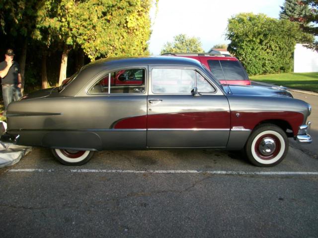 1951 Ford CRESTLINER CUSTOM