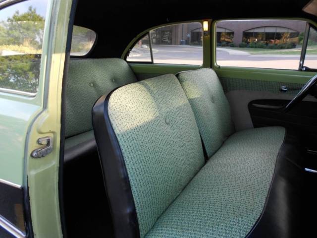 1951 Ford Crestliner Cream Puff! - photo 6