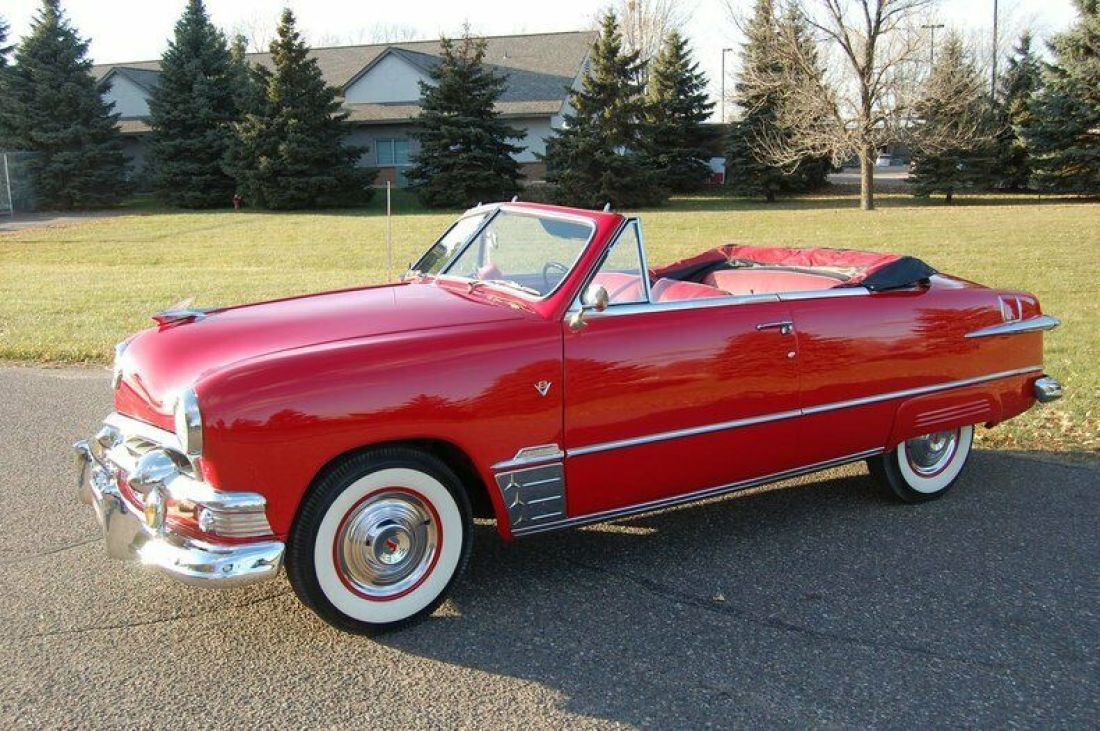 1951 Ford Deluxe 2 Door Convertible - photo 10