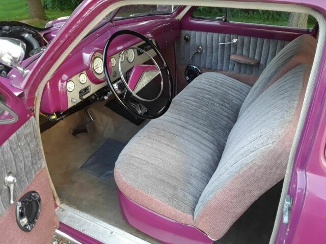 1951 Ford Deluxe Two door sedan - photo 11