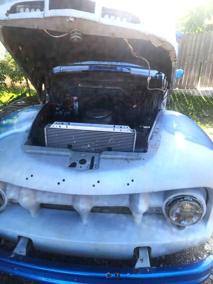 1951 Ford 1-Series Short Bed Pickup 5.0 V8! - photo 4