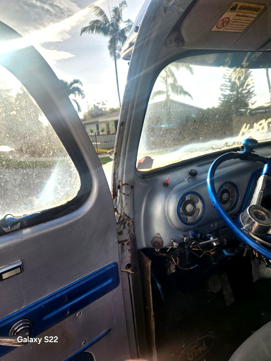 1951 Ford 1-Series Short Bed Pickup 5.0 V8! - photo 8