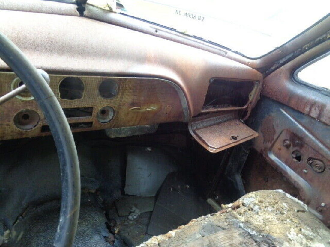 1951 Ford Deluxe - photo 11