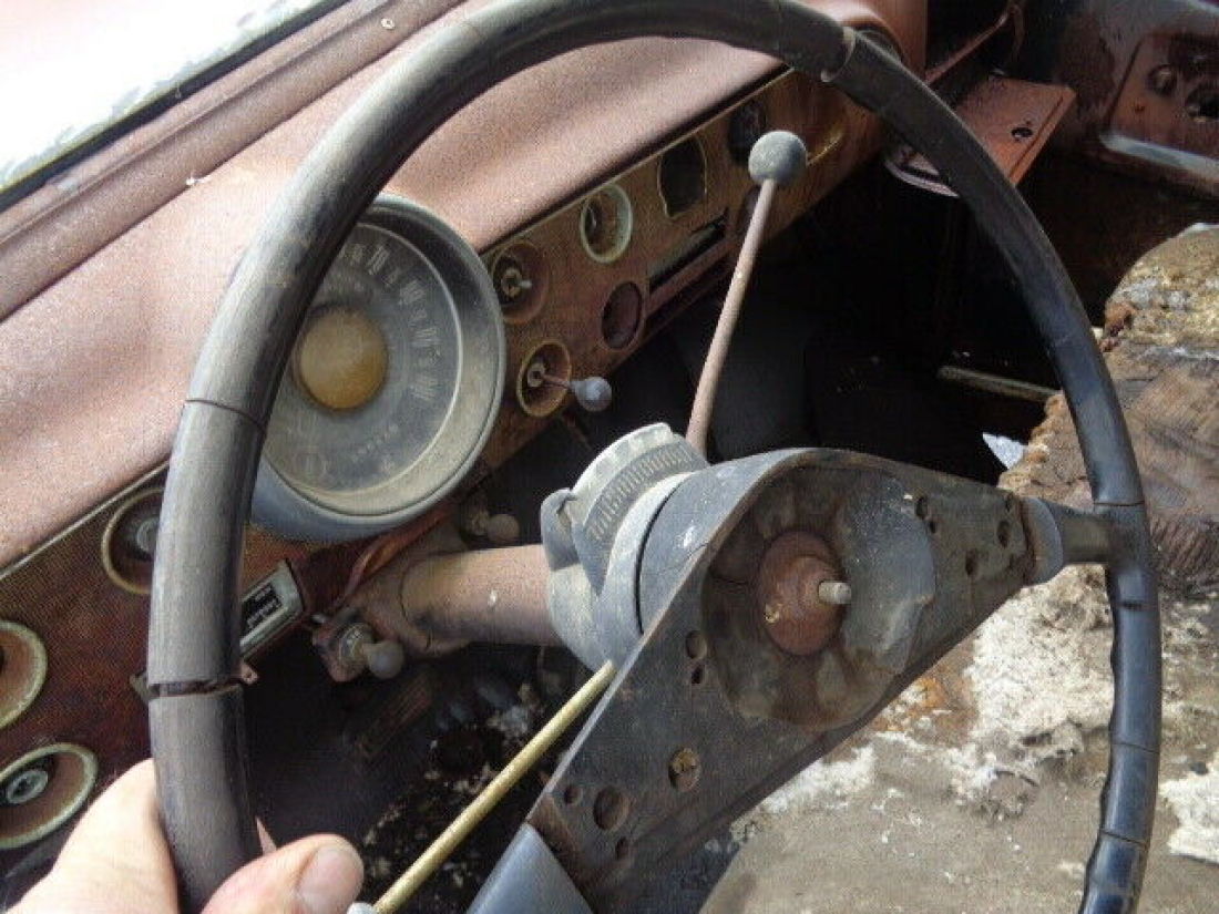 1951 Ford Deluxe - photo 13