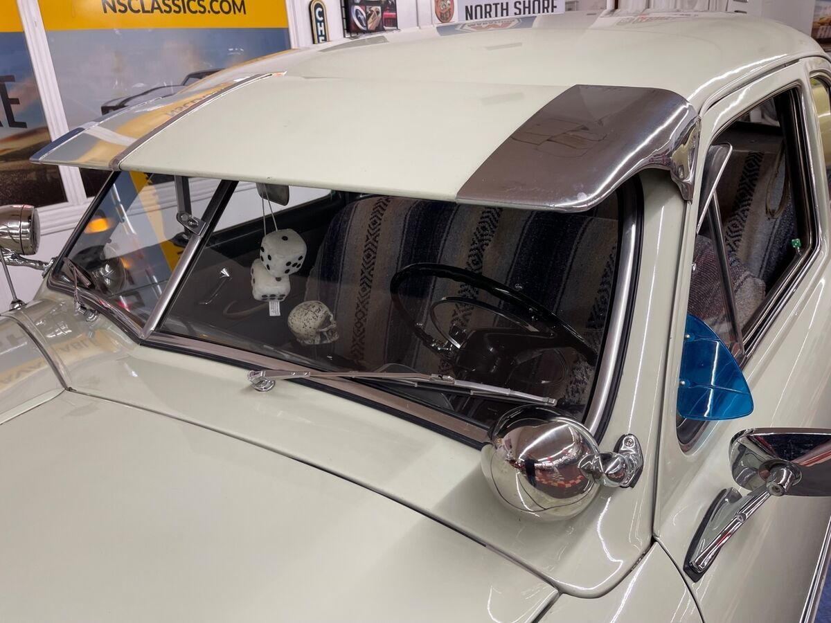 1951 Ford Hot Rod / Street Rod - CUSTOM SEDAN - 302 V8 ENGINE - - photo 11