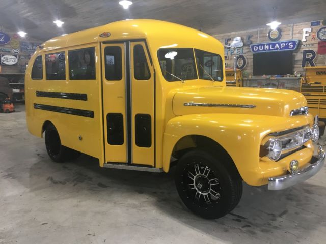 1951 Ford Other Bus - photo 3