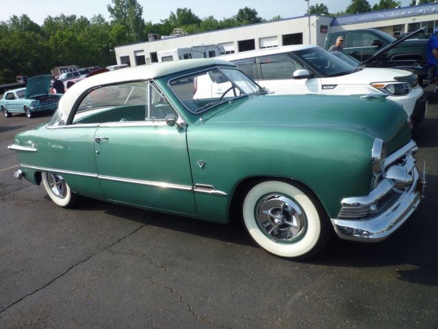 1951 Ford Victoria hardtop - photo 4