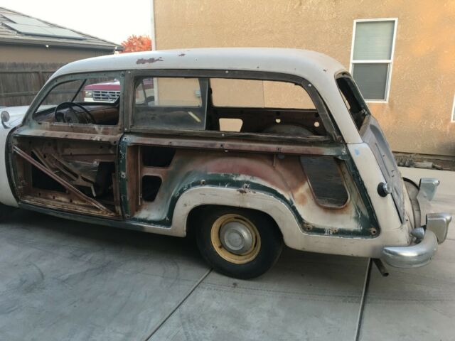1951 Ford Country Squire - photo 2