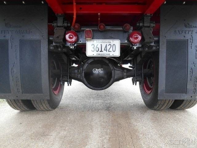 1951 GMC 450 Deluxe Cab w/Hydraulic Lift Bed - photo 9