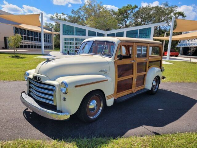 1951 GMC Suburban - photo 2