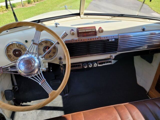 1951 GMC Suburban - photo 8