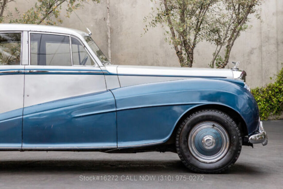 1951 Bentley Mark VI H.J. Mulliner Saloon - photo 11