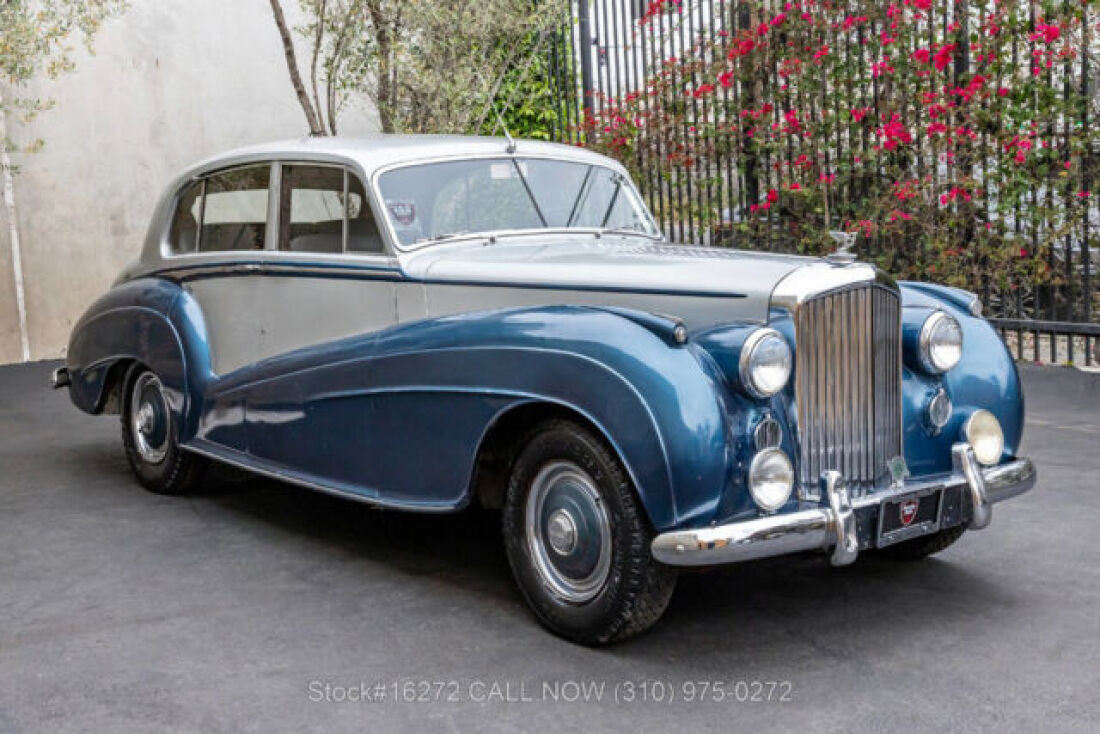1951 Bentley Mark VI H.J. Mulliner Saloon - photo 4