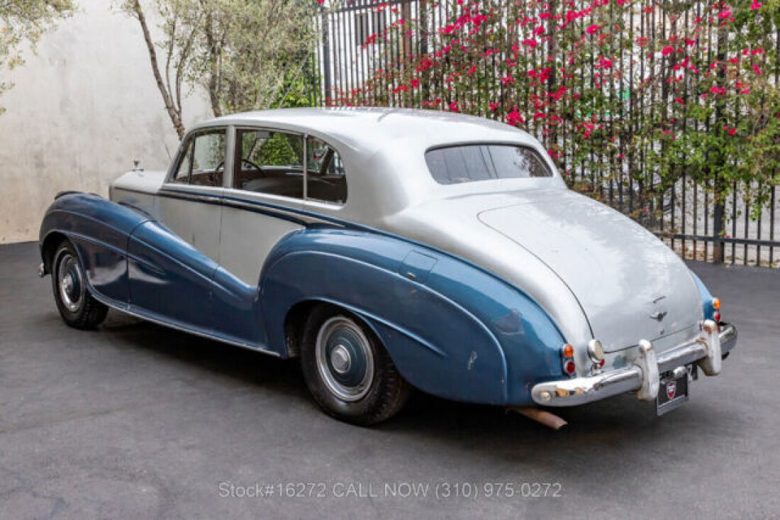 1951 Bentley Mark VI H.J. Mulliner Saloon - photo 8