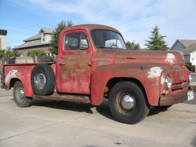 1951 International Harvester L-112 2-door half ton pickup standard 8' bed - photo 4