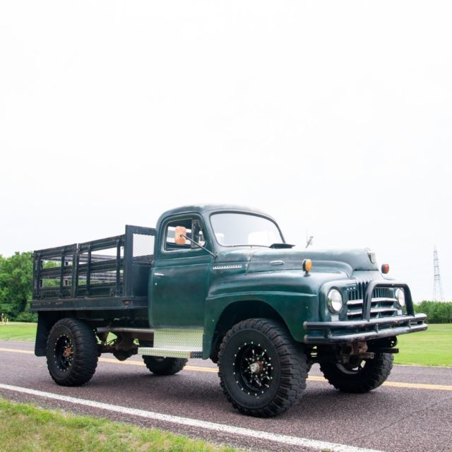 1951 International Harvester L 162 L-162 4x4 Stake Bed Truck - photo 3