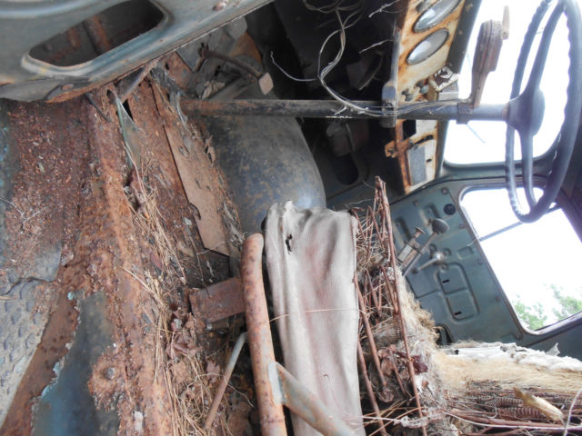 1951 International Harvester R160 - photo 6