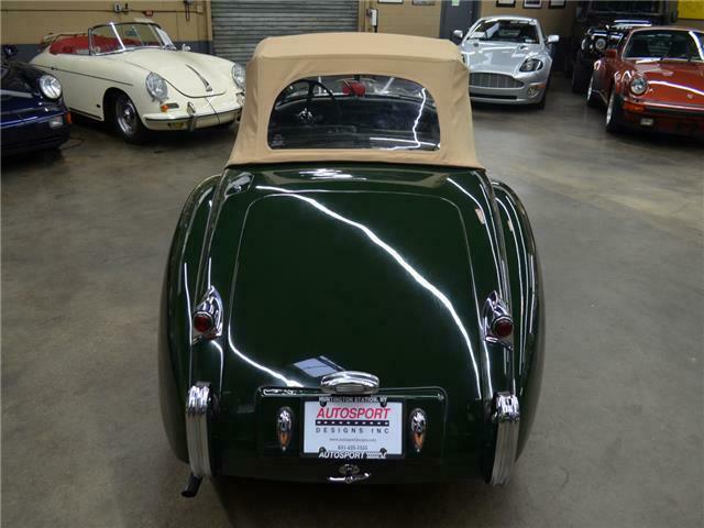 1951 Jaguar XK-120 Roadster - photo 11