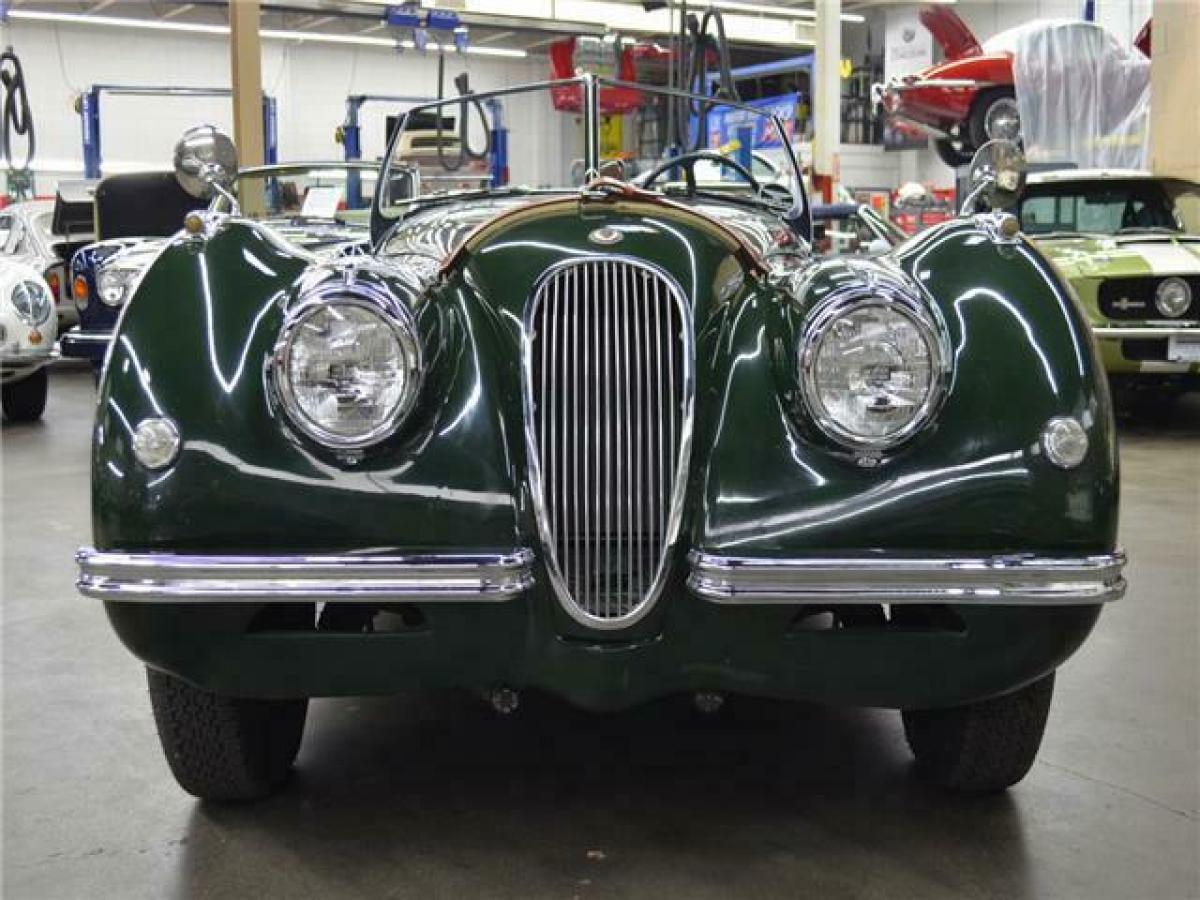 1951 Jaguar XK-120 Roadster - photo 2
