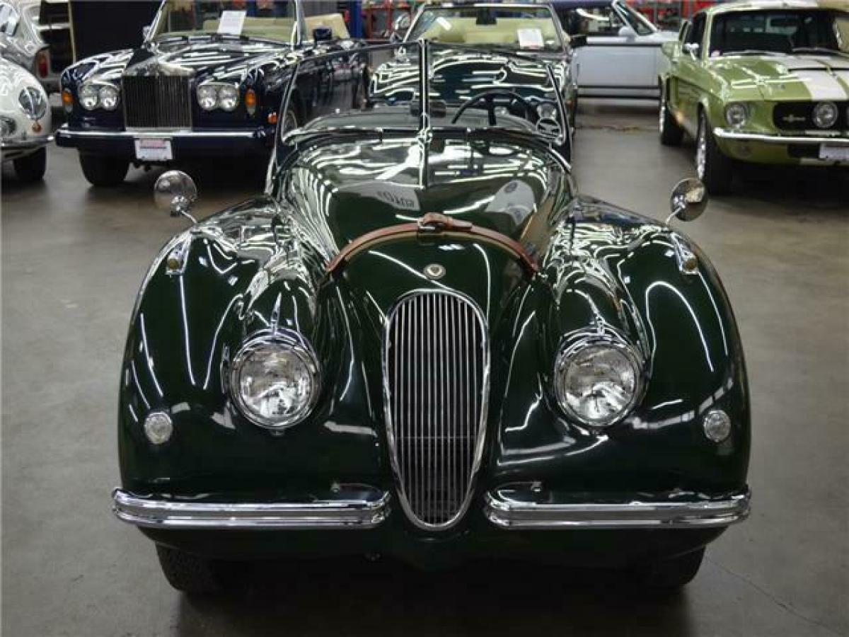 1951 Jaguar XK-120 Roadster - photo 3