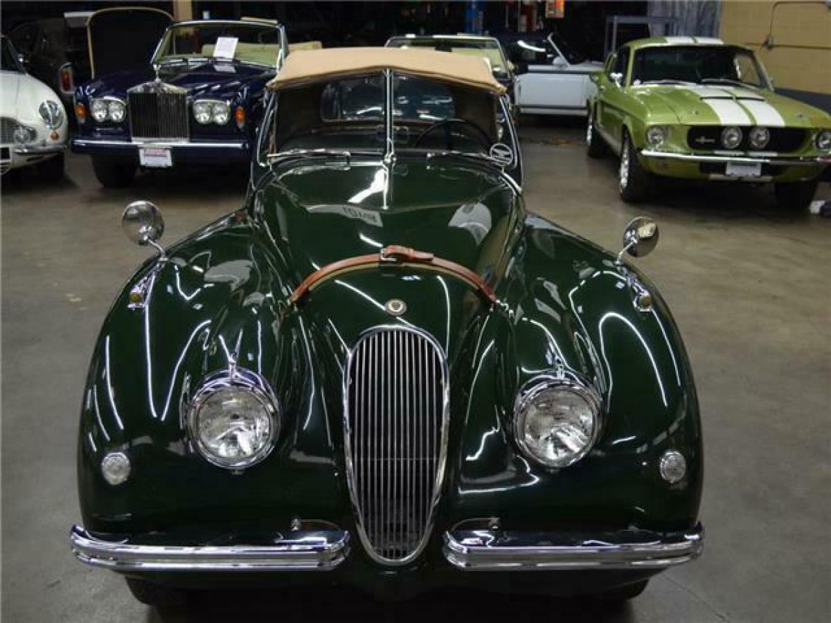 1951 Jaguar XK-120 Roadster - photo 4