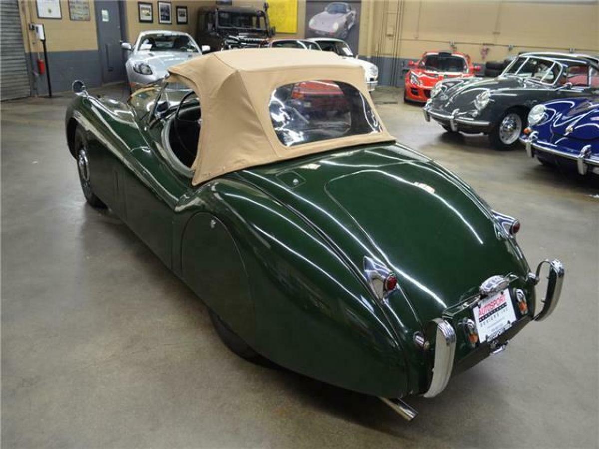 1951 Jaguar XK-120 Roadster - photo 8