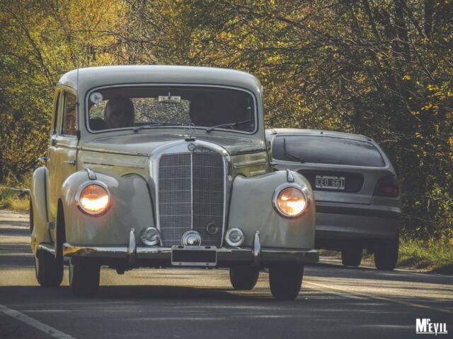 1951 Mercedes-Benz 220 S W187 - photo 4
