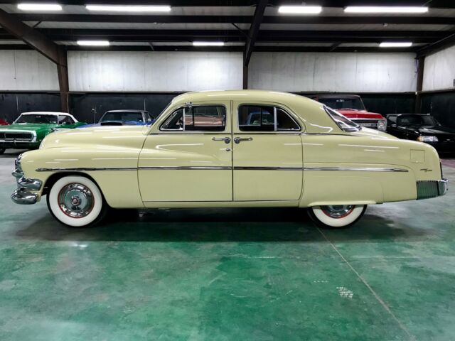 1951 Mercury Sports Sedan Restored - photo 2
