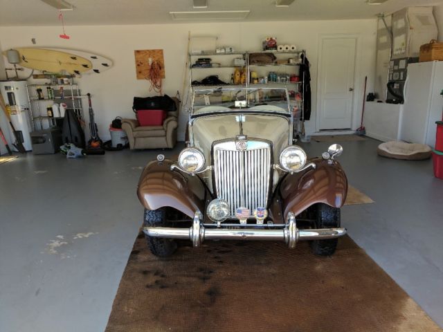 1951 MG T-Series Roadster - photo 2
