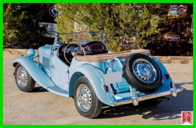 1951 MG TD Roadster, 1.3L 4 cyl, 4 speed, restored and a magnificent example 1951 MG T-Series Convertible
