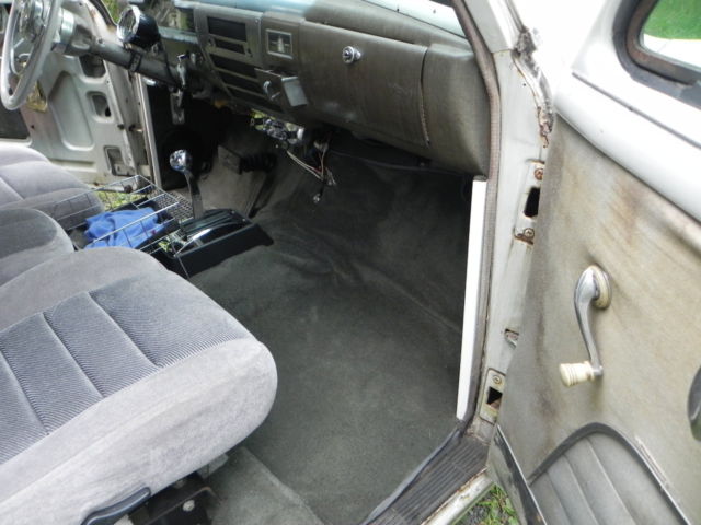 1951 Plymouth 2 door - photo 13