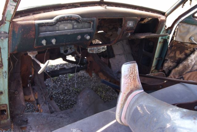 1951 Plymouth Suburban - photo 10