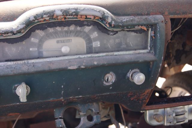 1951 Plymouth Suburban - photo 12