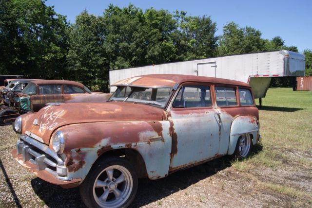 1951 Plymouth Suburban - photo 2
