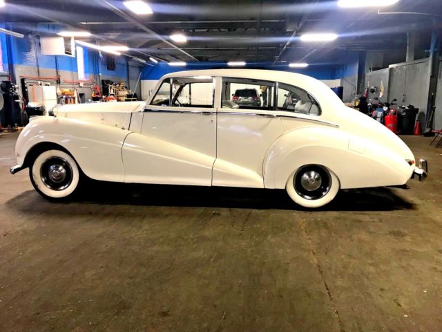 1951 Rolls-Royce Wraith - photo 2