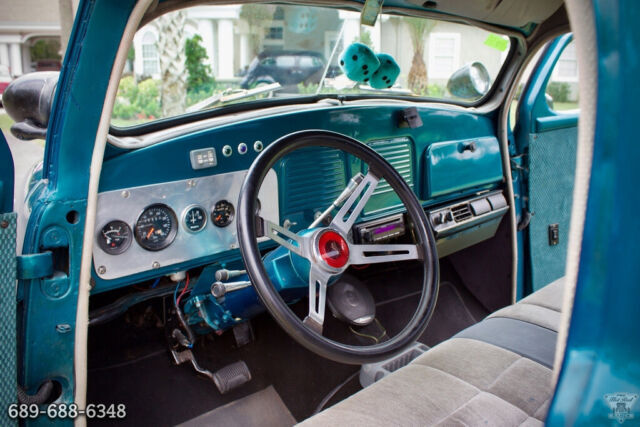 1951 Studebaker 2R5 2R5 Pickup Truck Restomod / ALL STEEL / 300HP 355 V8 / A/C - photo 4